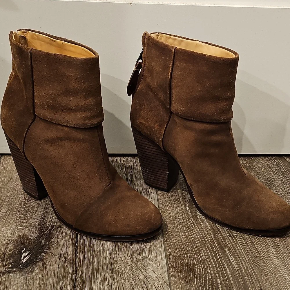 RAG & BONE 38.5 Camel Suede Newbury Bootie